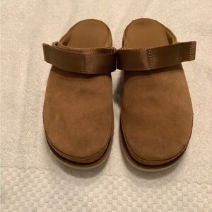 MINT UGG GOLDENSTAR CLOG DRIFTWOOD SLIDE PLATFORM CLOG SANDAL SIZE 9